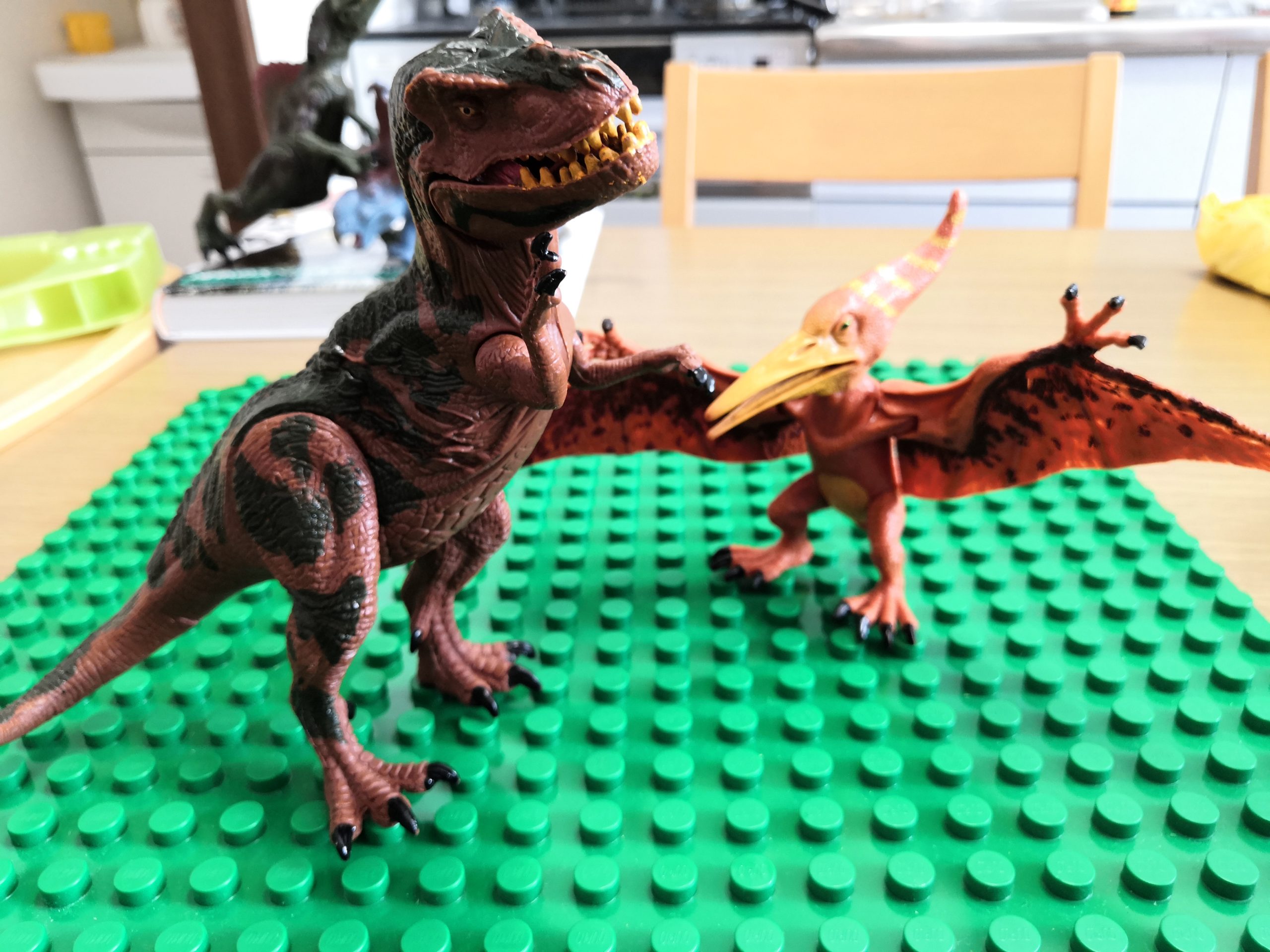 シュライヒ、アニア、コストコの恐竜のおもちゃ比較